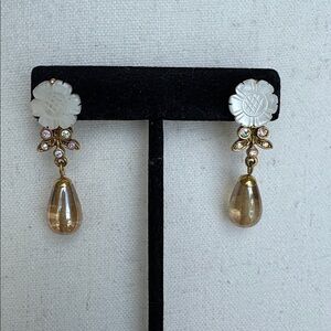 Vintage 1928 pierced drop earrings